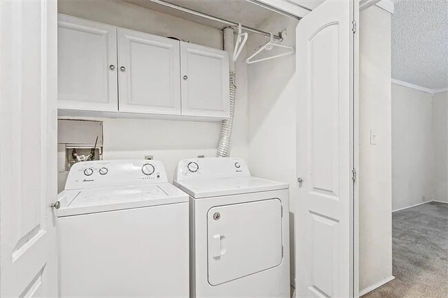 Building Photo - 12808 W 108th St