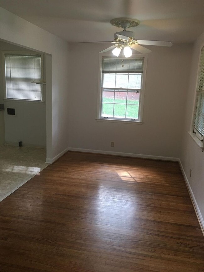 Building Photo - Awesome Blair BLVD Duplex!