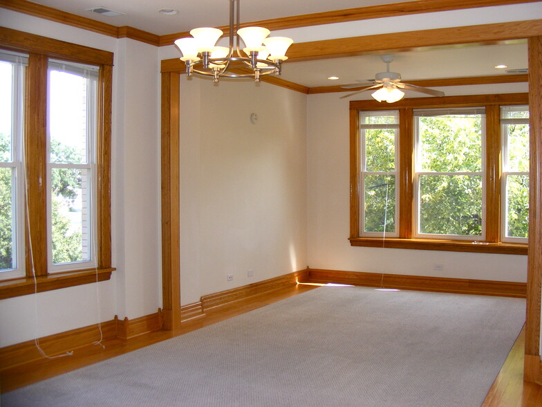 1500 W Polk - Living & Dining Rooms - Harris Point Chicago