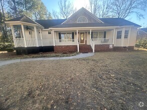 Building Photo - Scottshill Loop 3 Bedroom Home