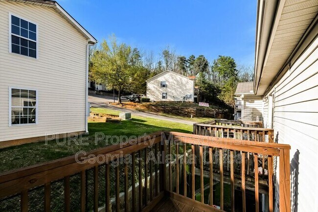 Building Photo - 1706 Stonehaven Cir