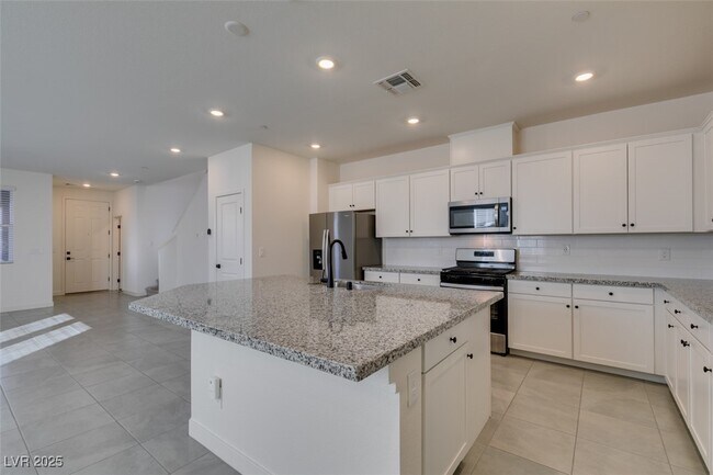 Building Photo - 3723 Trancoso Ave