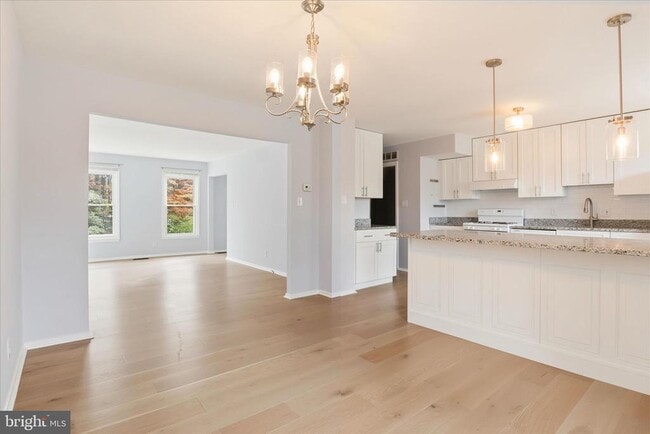 Building Photo - 5422 Brixham Ct