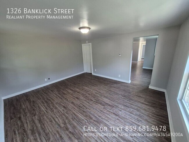 Building Photo - 1326 Banklick St