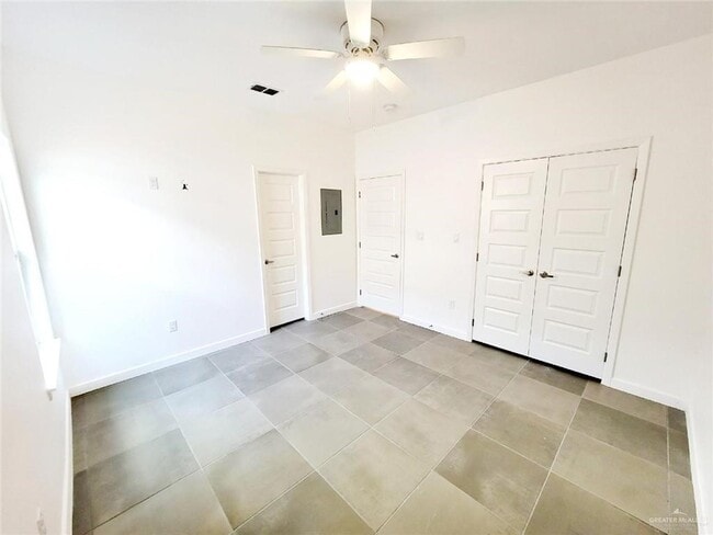 Building Photo - 19 Bella Costa Dr