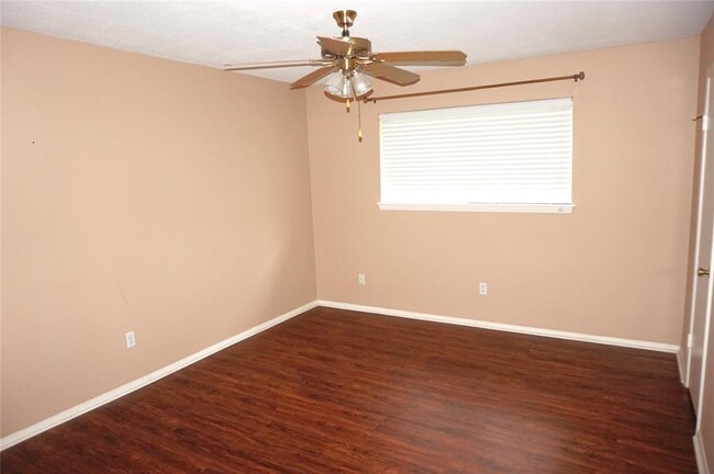 Building Photo - 3718 Glade Forest Dr