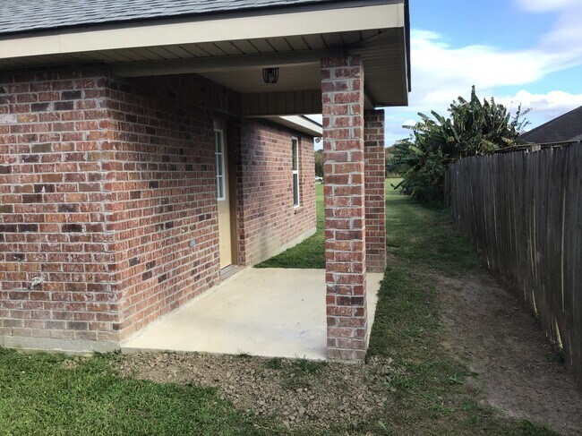 Back Patio - 208 Sagewood Dr