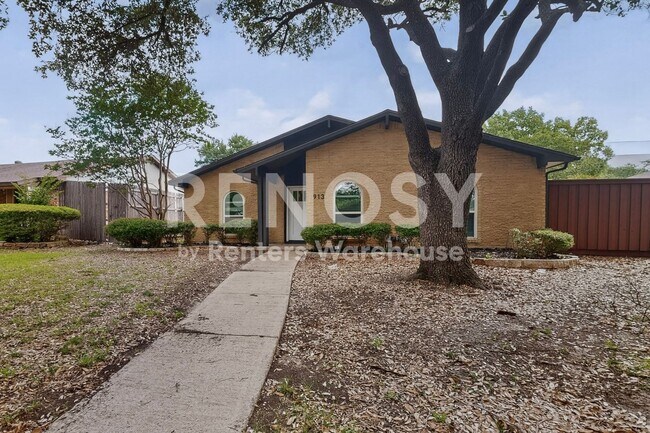 Building Photo - 913 Overdowns Dr