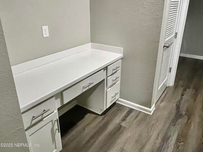 Building Photo - 9515 Scaup Way