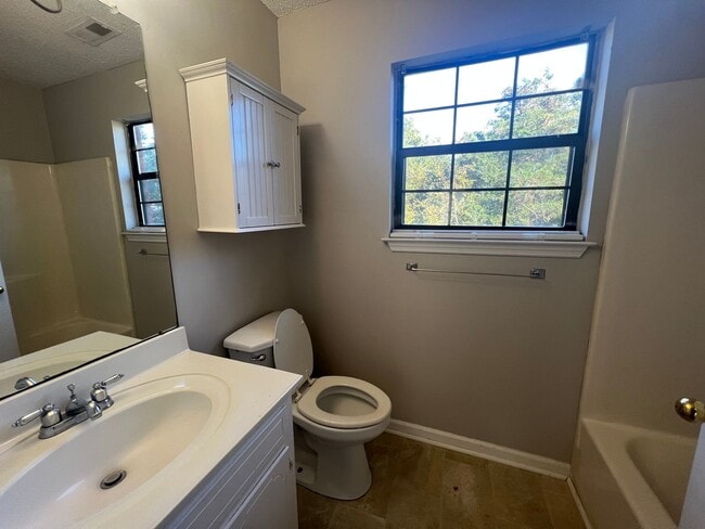 Building Photo - 129 Taylor Denton Ln