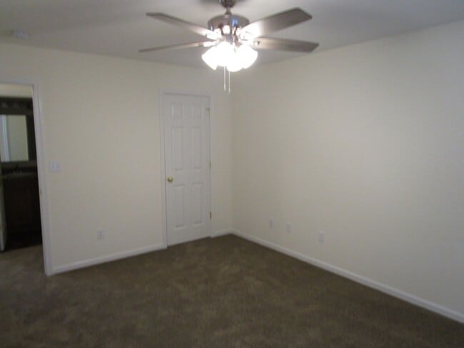 Building Photo - 2432-2434 Calder Ct.