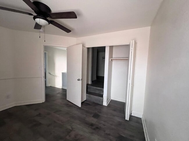 Building Photo - 3818 W Harrison St