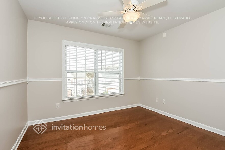 Building Photo - 3650 Elmendorf Cove NW