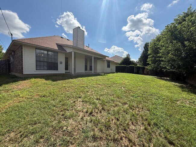 Building Photo - 1815 Diana Ln