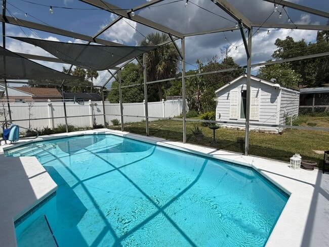 Building Photo - 211 N Cervidae Dr
