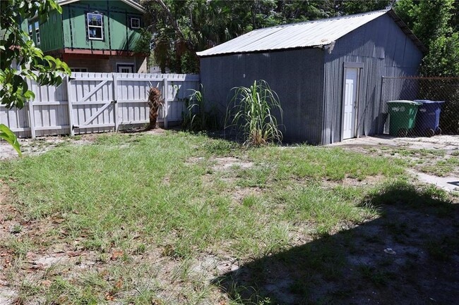 Building Photo - 1919 W Union St