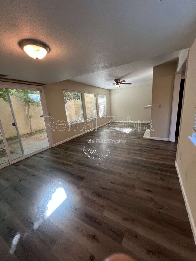 Building Photo - 3616 Cherryglen Way