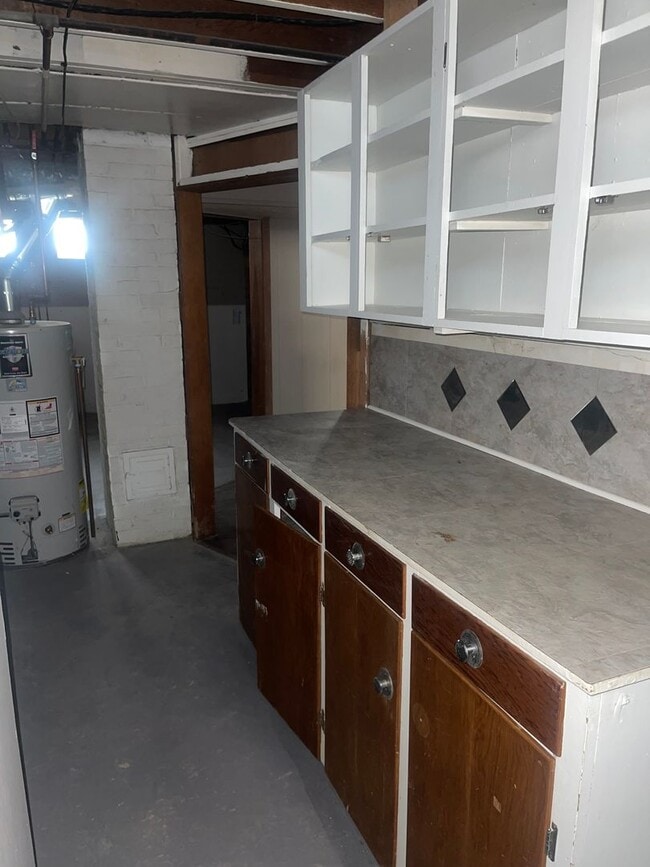 Building Photo - 15717 Northwood Ave