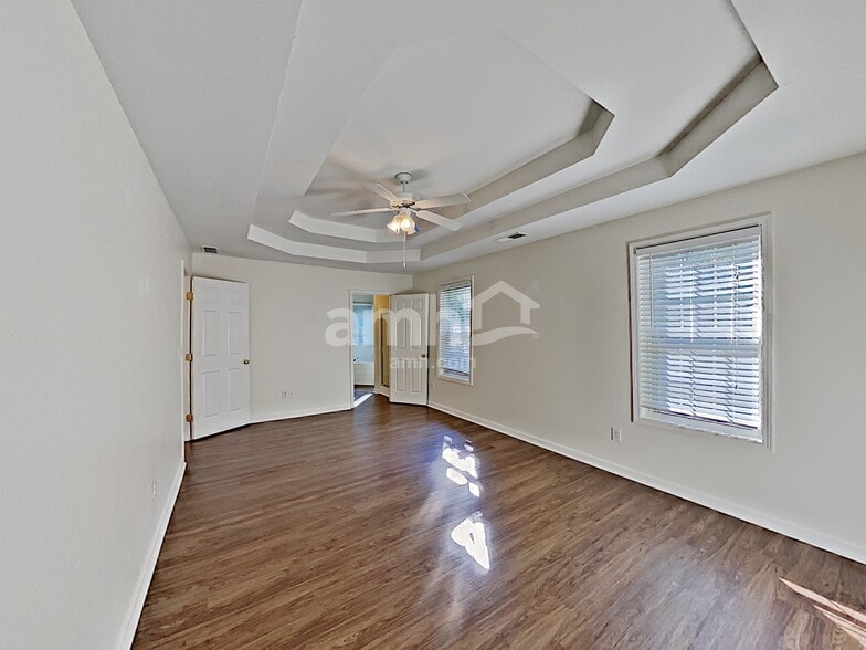 Building Photo - 714 Ridgewood Way