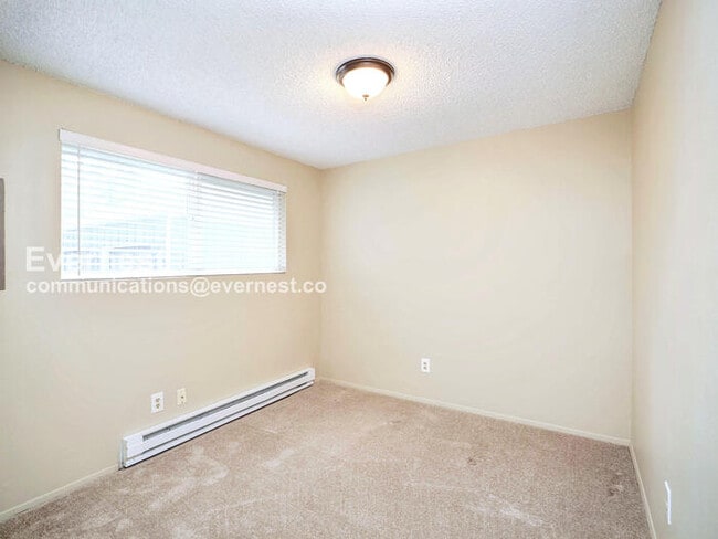 Building Photo - 301 E 2nd St