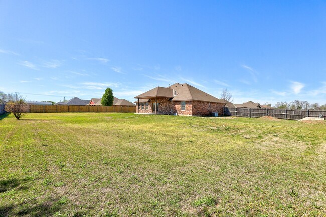 Building Photo - 2816 Coventry Manor Dr