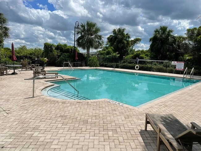 Building Photo - 4177 S Orange Blossom Trl