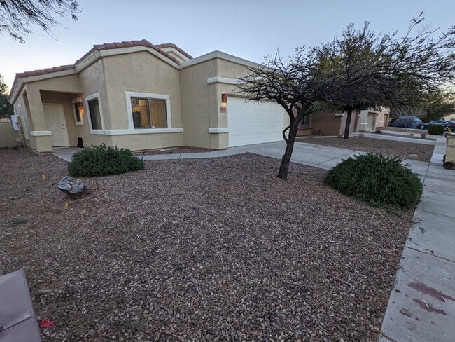 Building Photo - Rancho Sahuarita Home