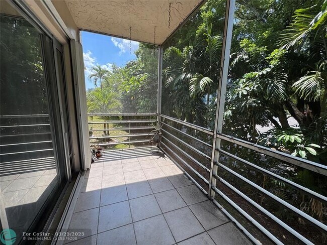 Building Photo - 4100 N 58th Ave