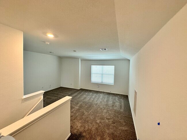 Building Photo - 112 Golden Grove Pky