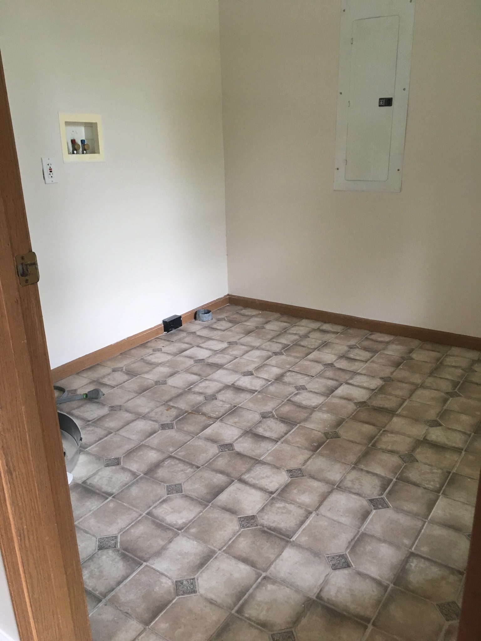 Utility room - 938 Woodville Rd