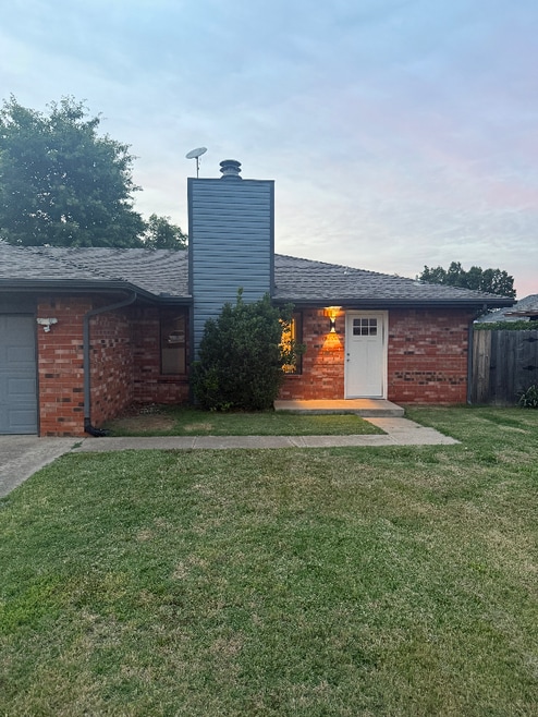 Building Photo - 7109 NW 31st St