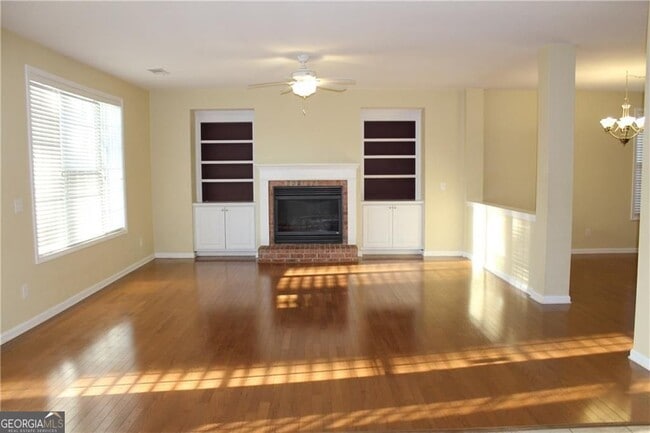 Building Photo - 2627 Hampton Park Dr