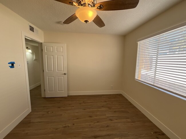 Building Photo - 1304 Rexford Pl
