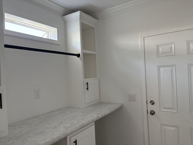 Building Photo - 752 Arbor Estates Way