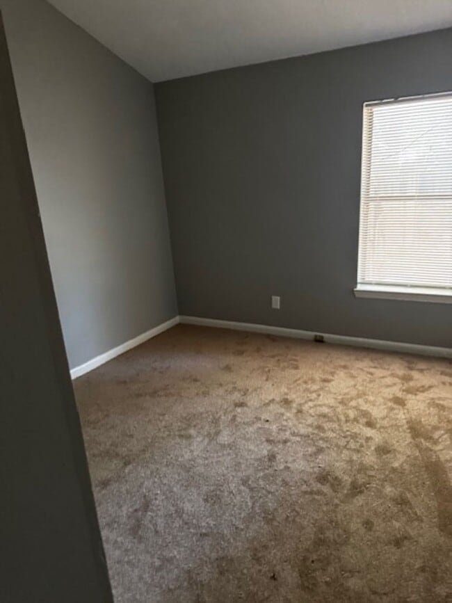 Building Photo - Nice 3 Bed 2 Bath in Spring Valley Area