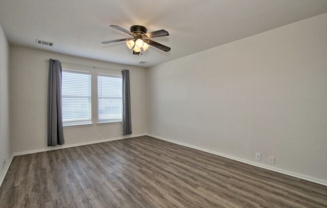 Master bedroom - 13316 Bristow Dawn