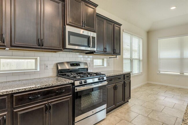 Building Photo - 2920 Rabbit Creek Dr