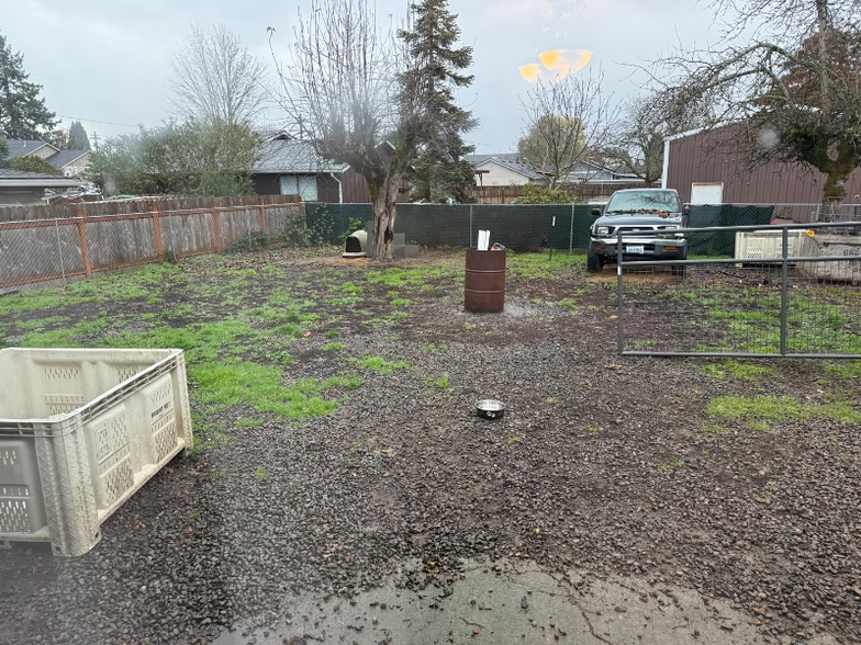 Building Photo - 3360 Brown Rd NE