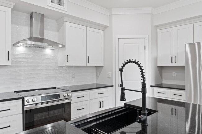 Building Photo - 45 Laurel Oak Ln
