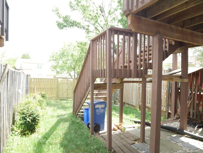 Building Photo - 4 Bedroom Townhome- Silver Spring, MD