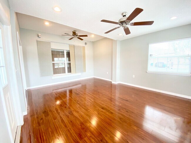 Building Photo - Beautiful Lake View Home in Waterside Estate!