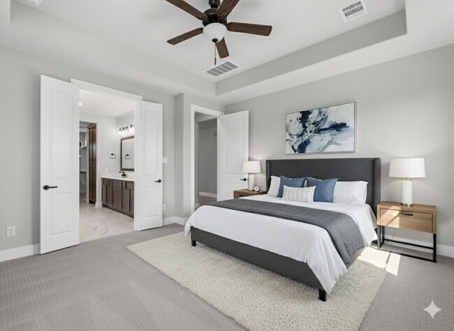 Building Photo - 12038 Royal Oaks Banner Wy