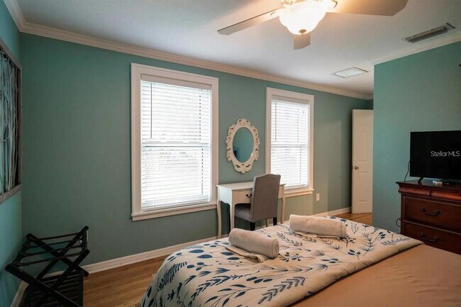 Building Photo - 1501 29th Ave N