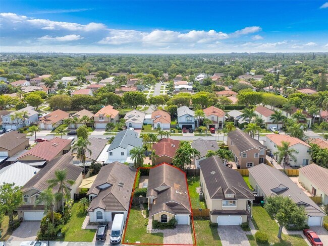Building Photo - 14761 SW 156th Ave