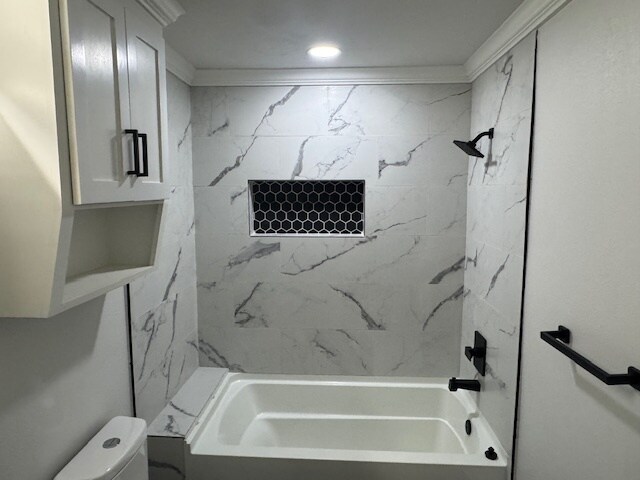 Building Photo - 420 Waller Ave