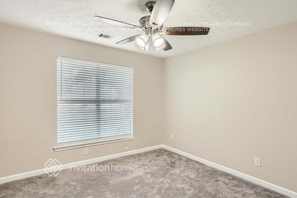 Building Photo - 2373 Cove Lake Way