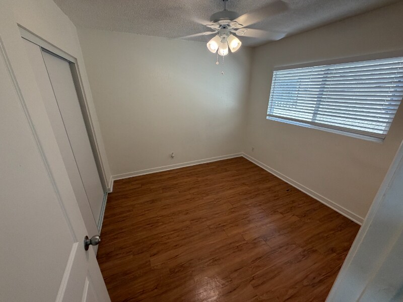 Building Photo - 9320 Elm Vista Dr