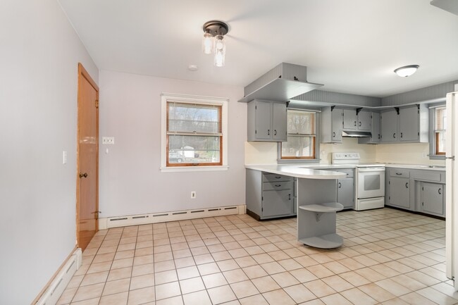 Building Photo - 388 Pleasant View Rd