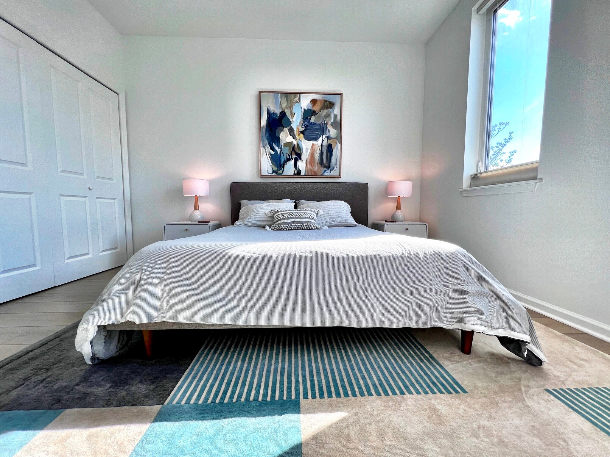 Building Photo - 3607 Charlotte St