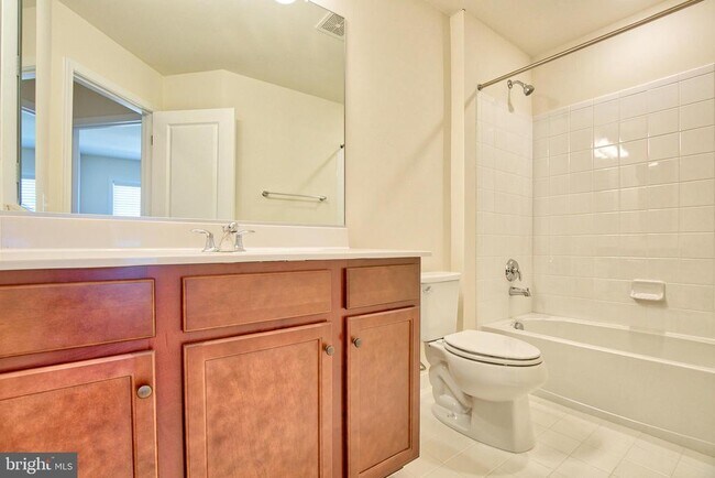 Building Photo - 127 Keller Ct